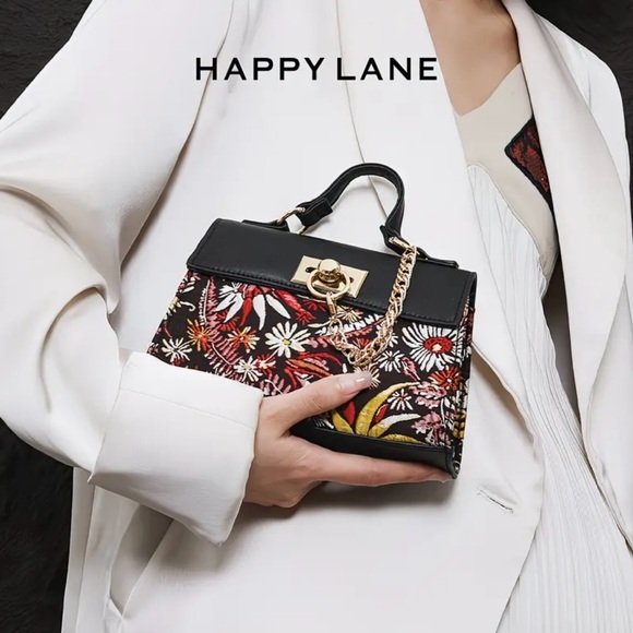 NIP Floral Embroidered Mini Satchel Bag Gold Chain Lock Top Handle Crossbody - Picture 6 of 9